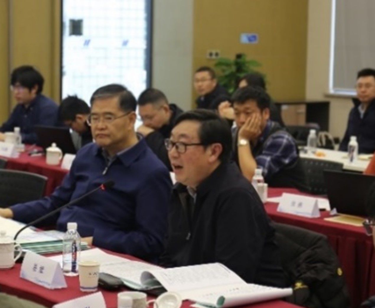 易斌副會(huì)長(zhǎng)講話.jpg
